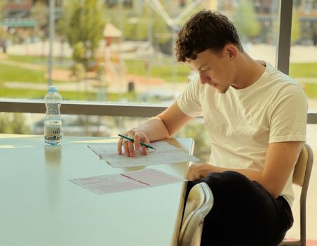 Assegnazioni provvisorie 2026: il nuovo CCNI e le tutele per i docenti