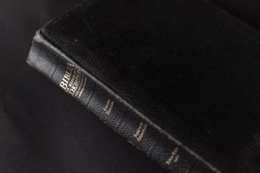 Bibbia obbligatoria in Texas: il dibattito sulla laicità scolastica