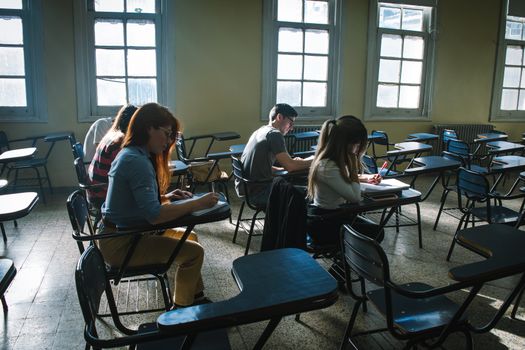 Consenso informato a scuola: le nuove regole dal 7 luglio