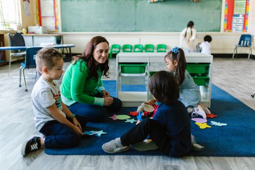 Famiglia nel bosco: l'istruzione pubblica come chiave di ritorno