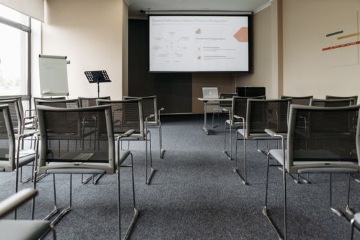 Formazione continua docenti: aggiornare le competenze digitali