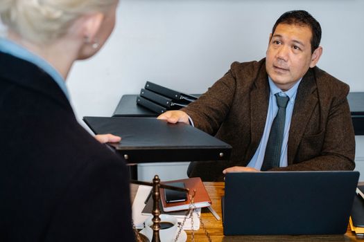 GPS e limiti di età: il caso di Salerno e le tutele per i docenti