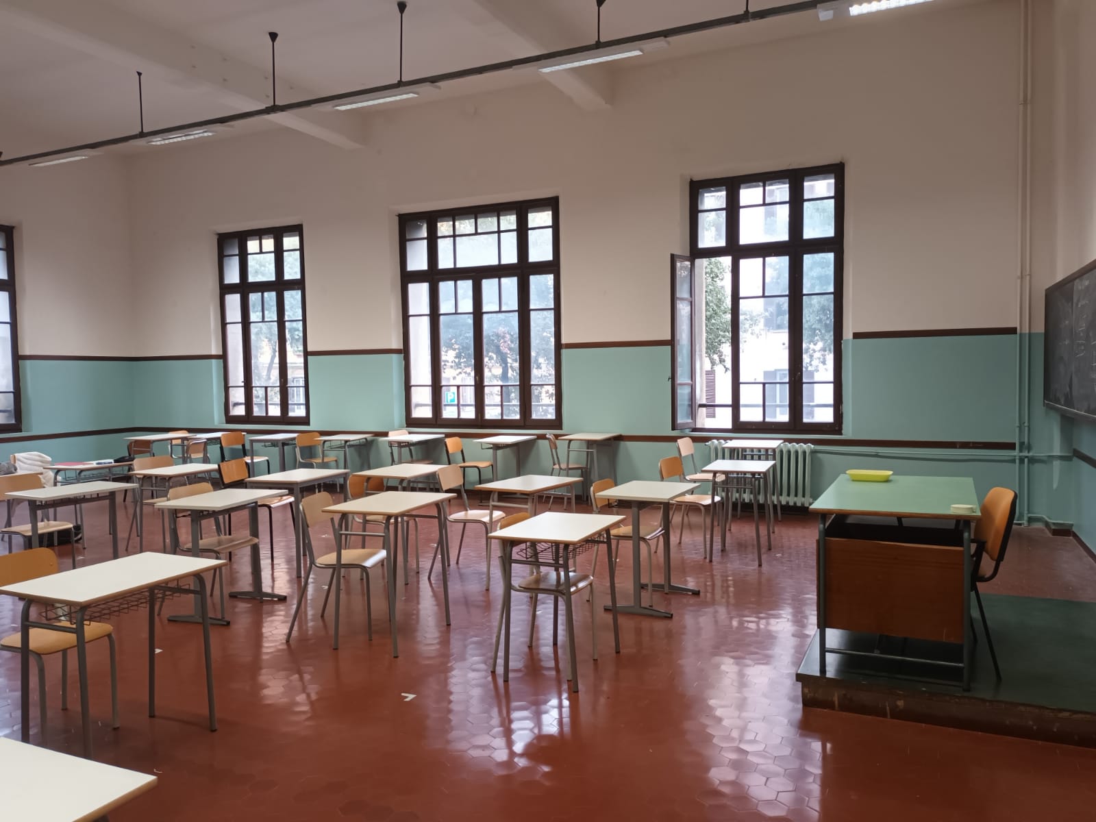 Immissioni in ruolo insegnanti di religione cattolica 2026/2027: via libera a 2.628 assunzioni