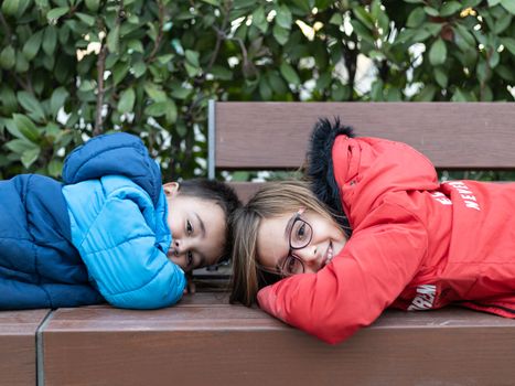 Inclusione scolastica e classi separate: il dibattito di Stoica