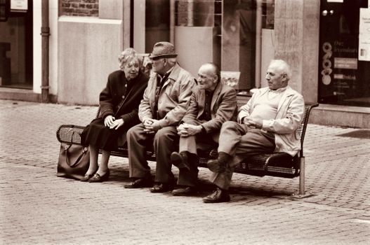 Pensione a 60 anni per la scuola: la proposta di Anief