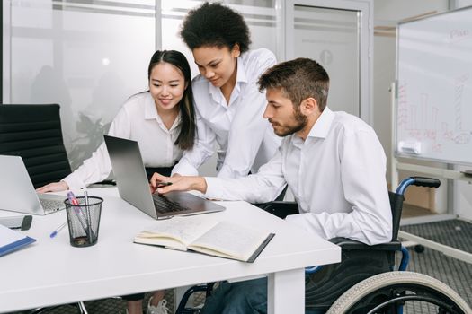 Rapporto Invalsi 2026: l'italiano soffre nelle medie, i dati