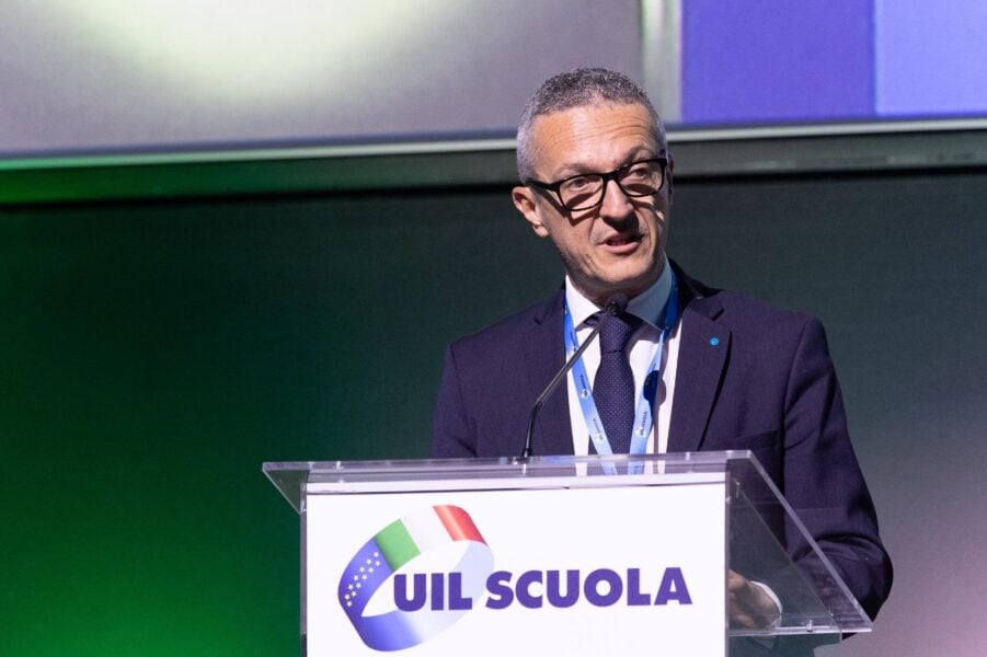 Scuole italiane all'estero: al via i bandi per docenti entro luglio