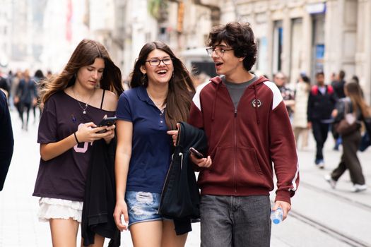 Studenti italiani in Europa: il piano del MIM per l’internazionalizzazione