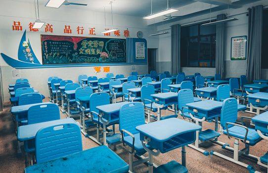 Violenza a scuola: docente minacciato con una pistola in classe